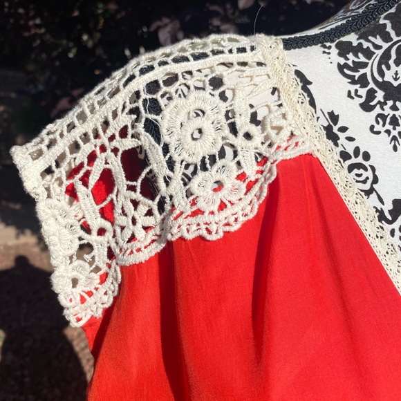 ALYA dress Size M - Picture 3 of 10